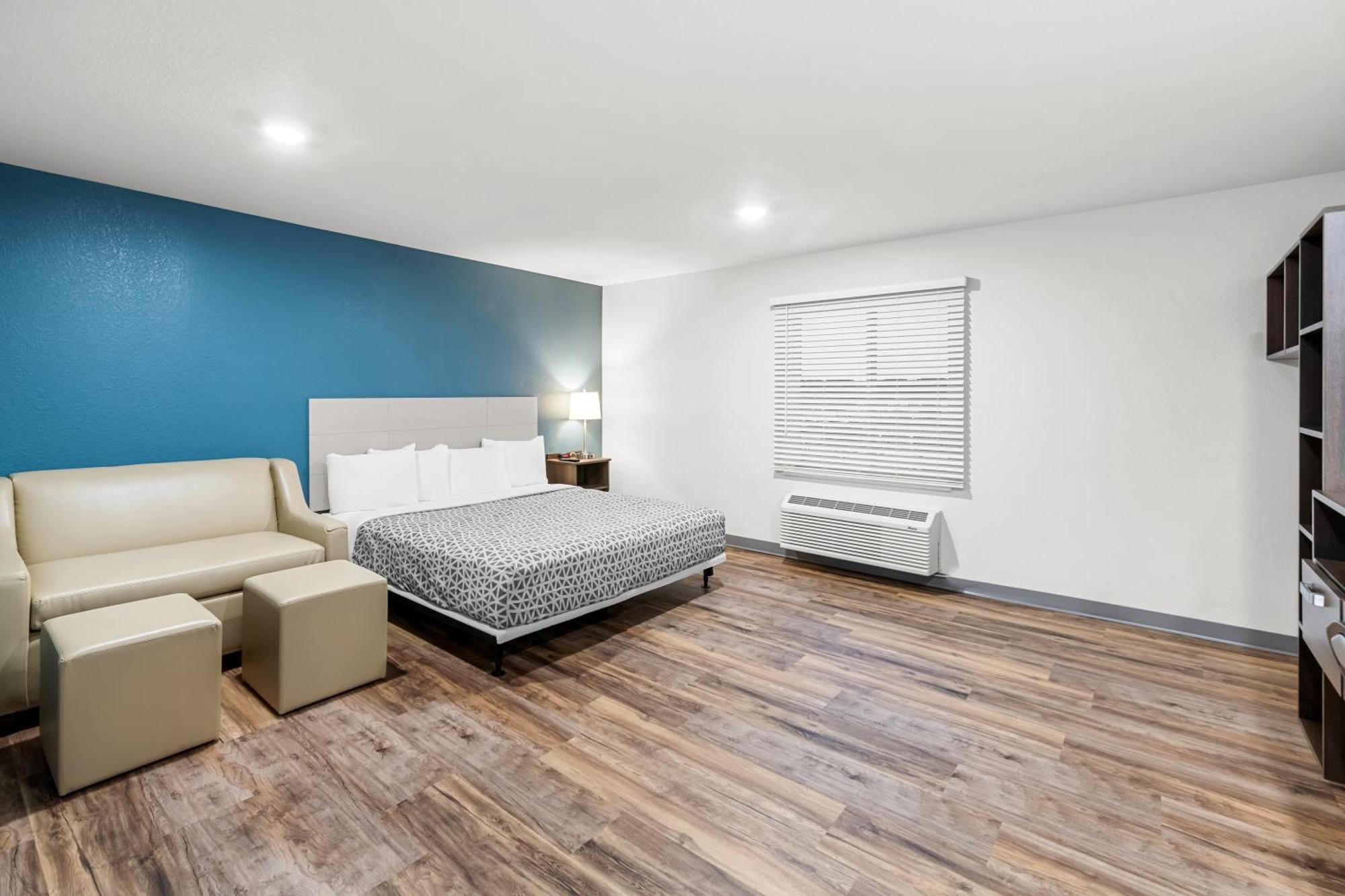 Woodspring Suites Kansas City Airport 외부 사진