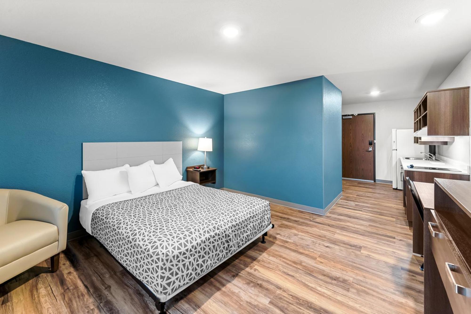 Woodspring Suites Kansas City Airport 외부 사진