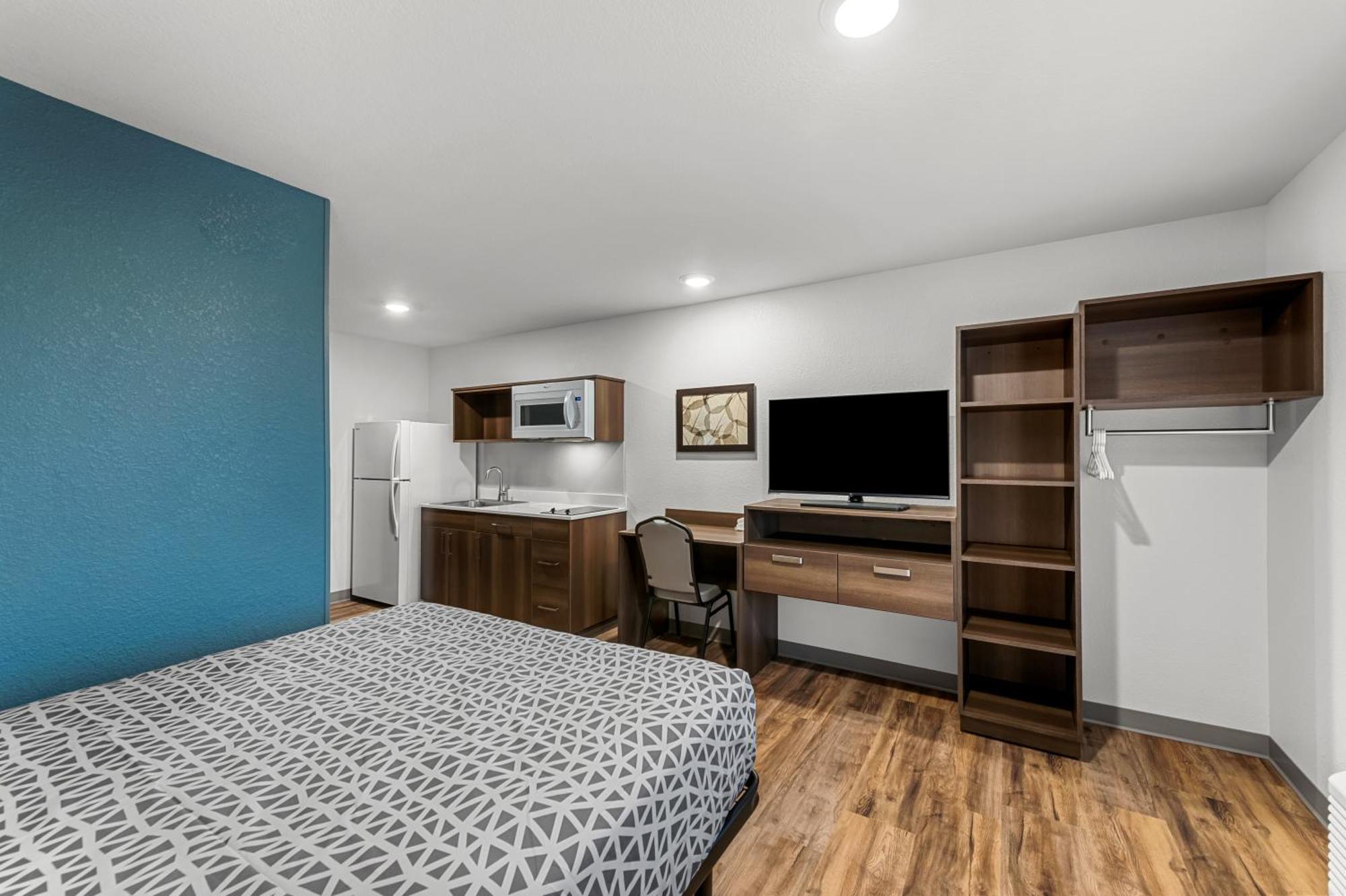 Woodspring Suites Kansas City Airport 외부 사진